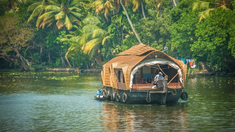 Kerala: A Tapestry of Natural Splendor and Rich Islamic Heritage