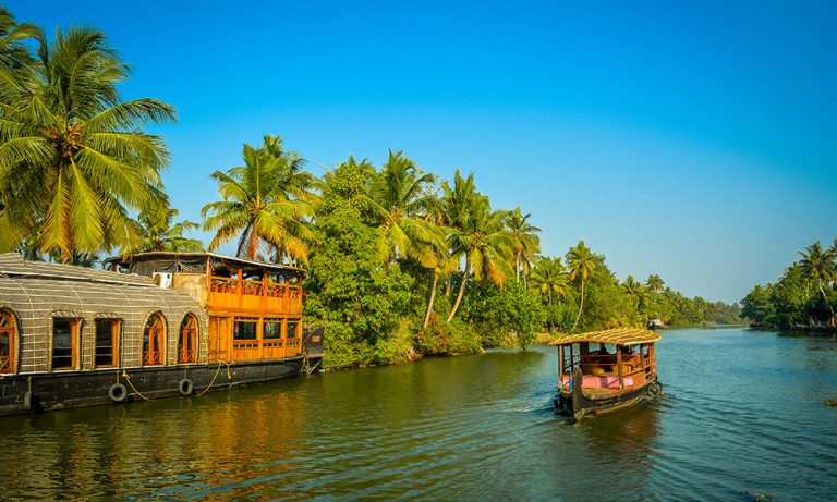 The Botanical & Azure Collection: Kerala The Spice Coast & The Backwater Sanctuaries
