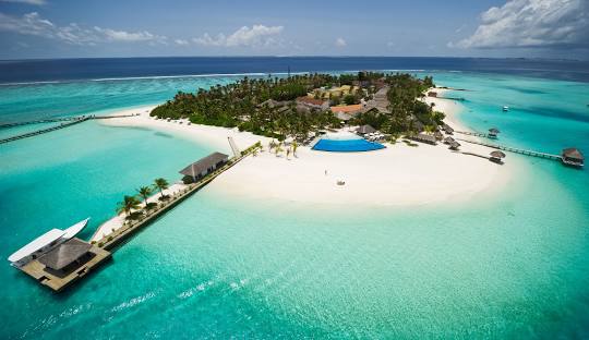 The Azure Sanctuaries: The Maldives, The Art of Private Island Living