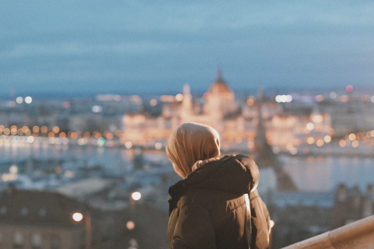 10 Important Things Every Muslim Woman Should Know Before Traveling